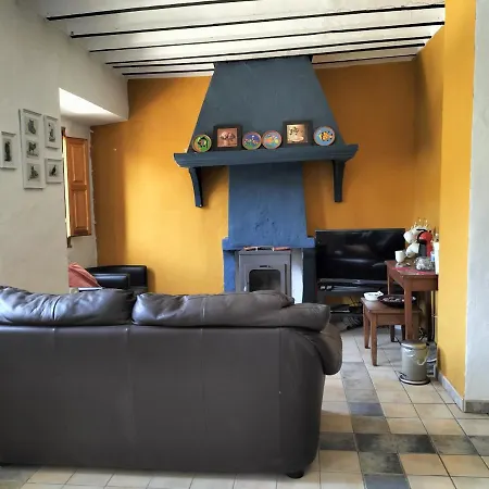 Casa El Castano فندق مبيت وإفطار مارتوس